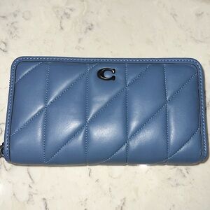 Coach Accordion Zip Wallet with Quilting